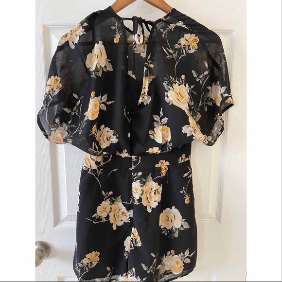 Dynamite floral romper - Picture 2 of 3